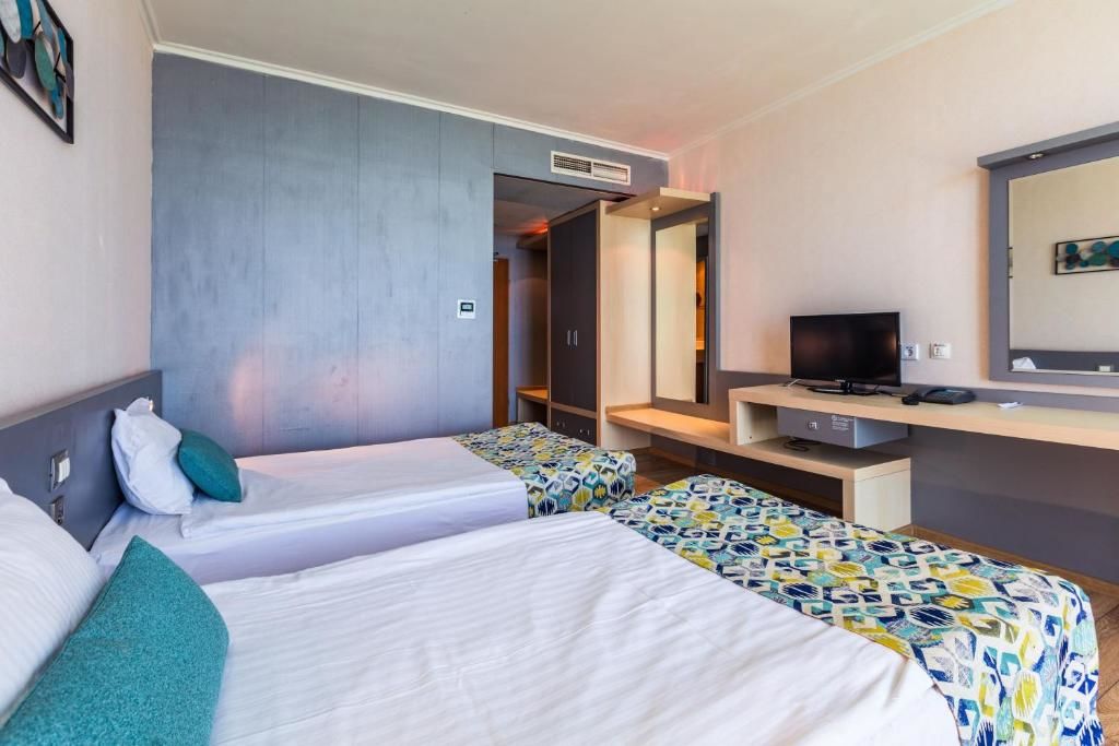 Отель Sol Marina Palace Hotel Несебр